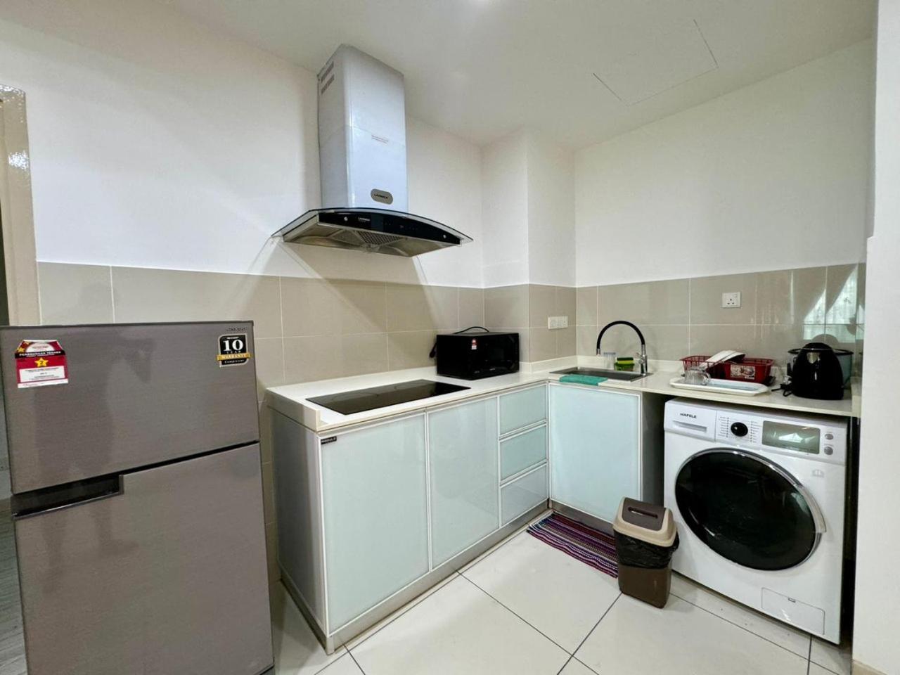 Sa Sutera Avenue Homestay Opposite Imago Kk Kota Kinabalu Esterno foto