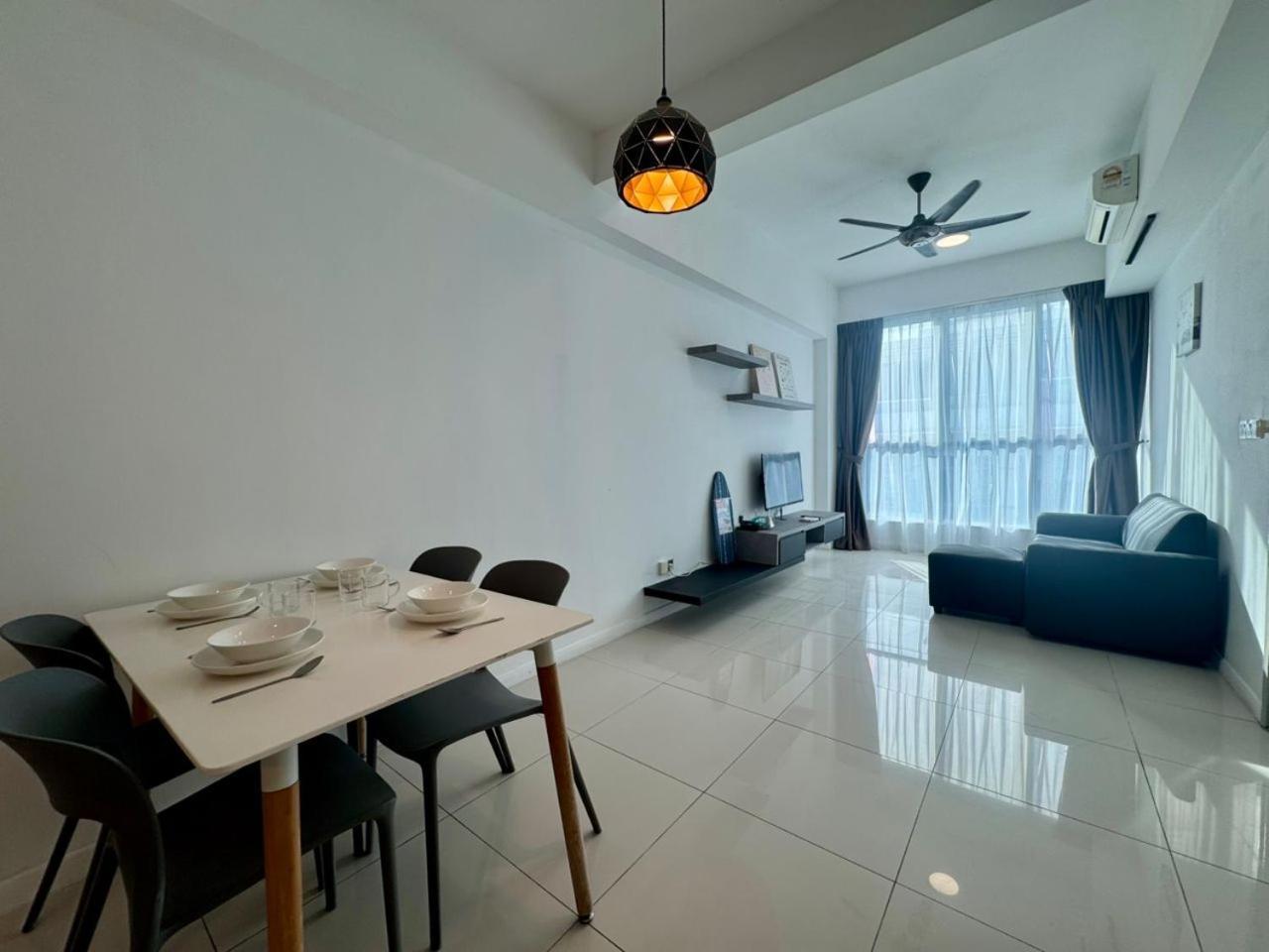 Sa Sutera Avenue Homestay Opposite Imago Kk Kota Kinabalu Esterno foto